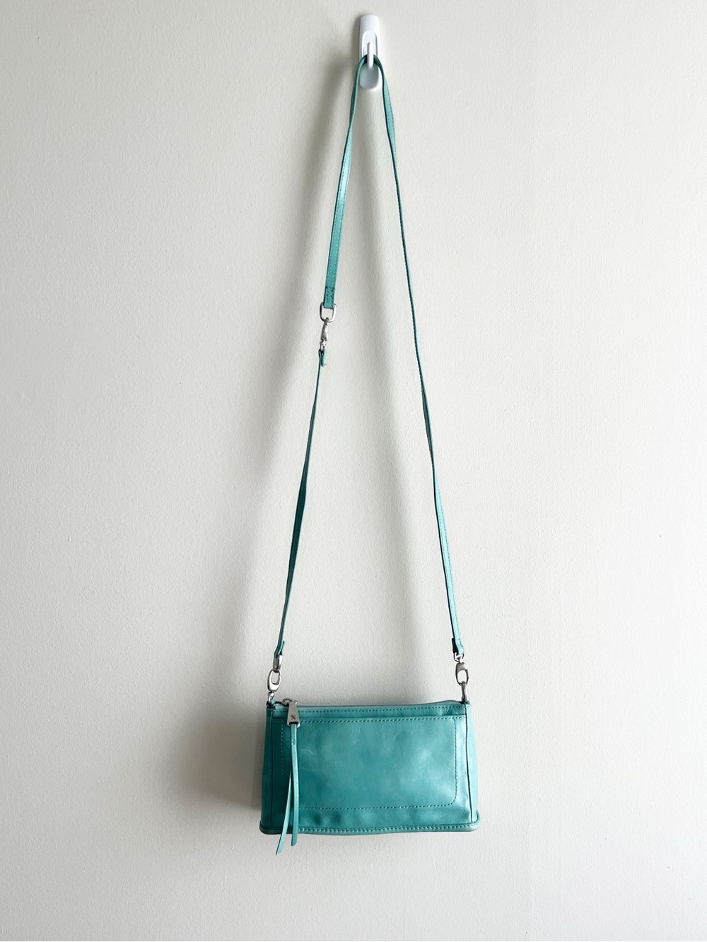 HOBO Cadence Crossbody Leather Bag w/ Adjustable Clip Strap Turquoise - Picture 2 of 10